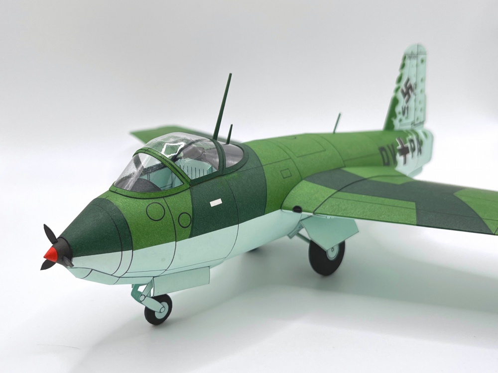 Messerschmitt Me 263 (Plná velikost v novém okně) Messerschmitt Me 263