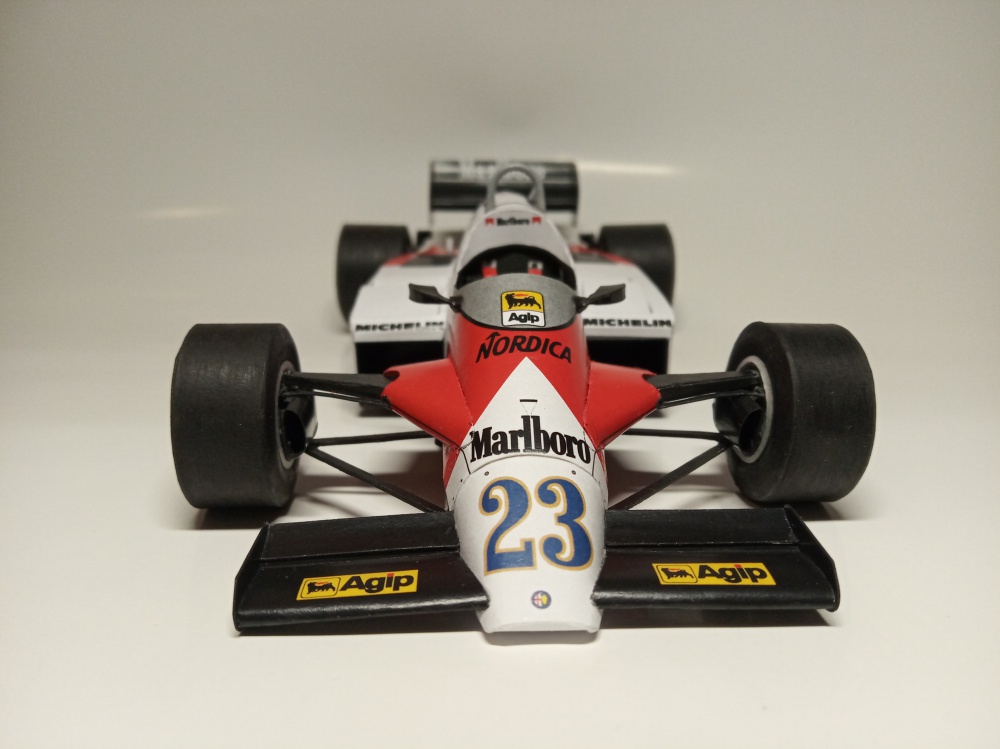 Alfa Romeo 183T (Plná velikost v novém okně) Alfa Romeo 183T