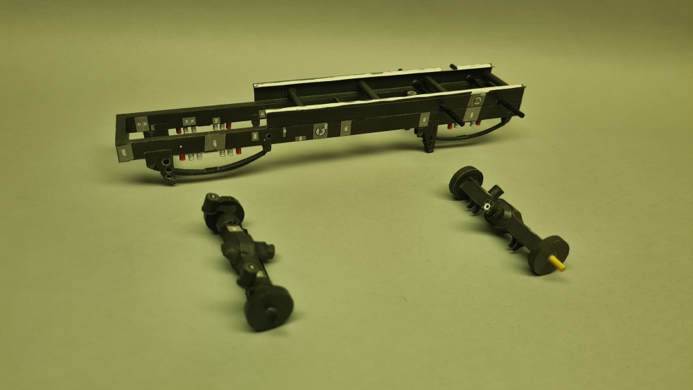 441804