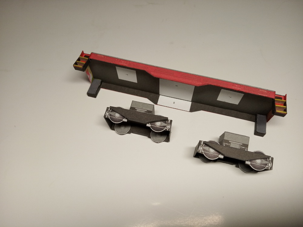 440899