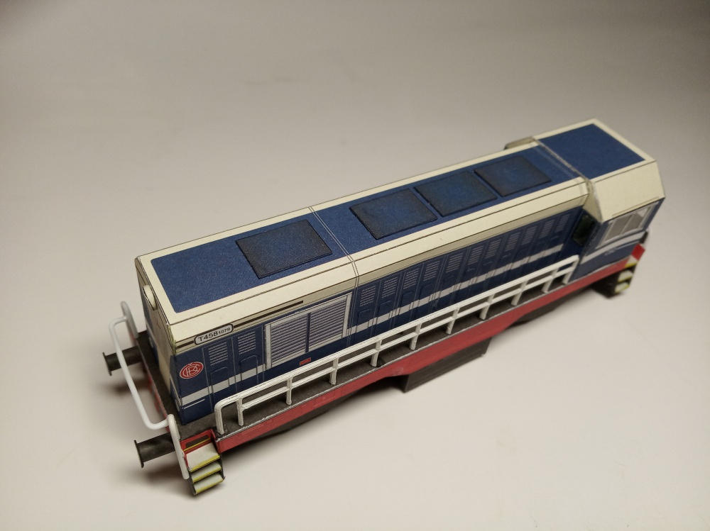 441138