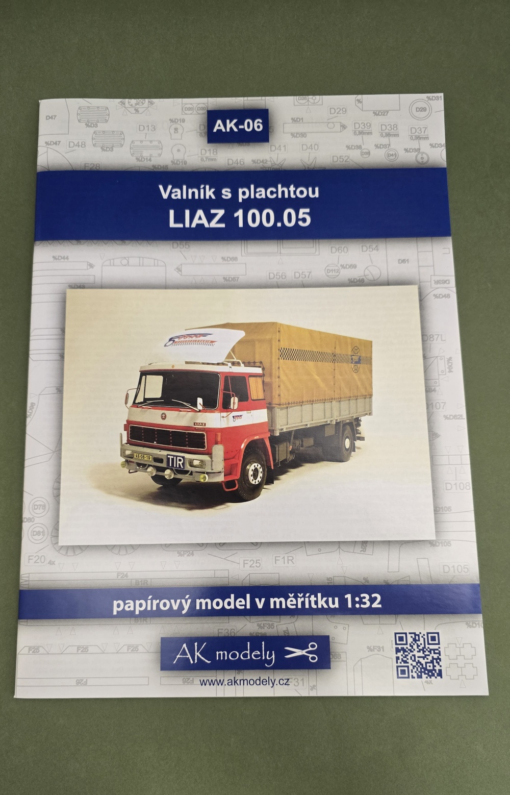 441253