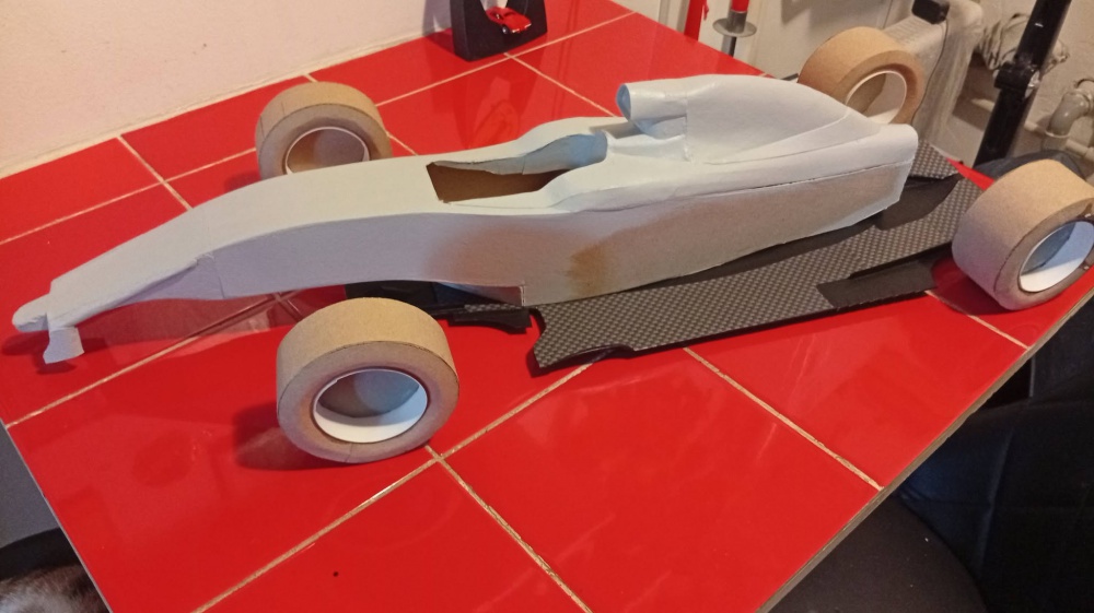 Ferrari SF 16 H (Plná velikost v novém okně) Ferrari SF 16 H