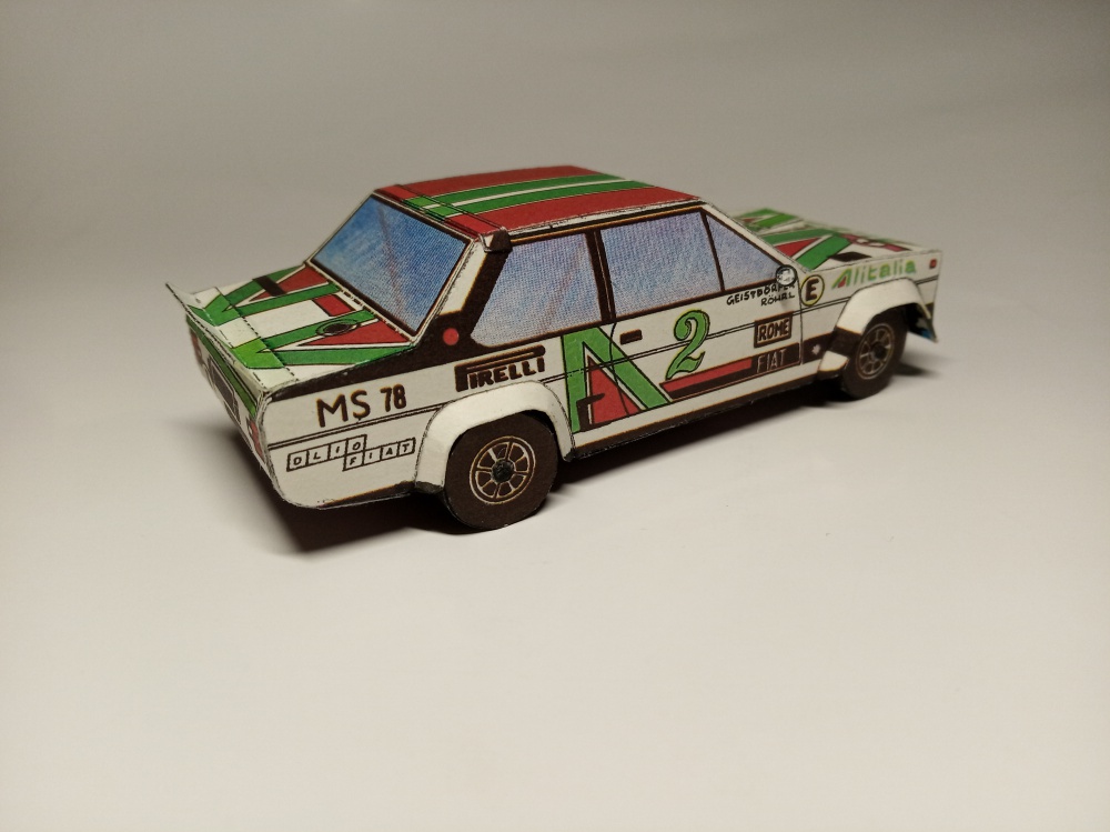Fiat 131 Abarth (Plná velikost v novém okně) Fiat 131 Abarth