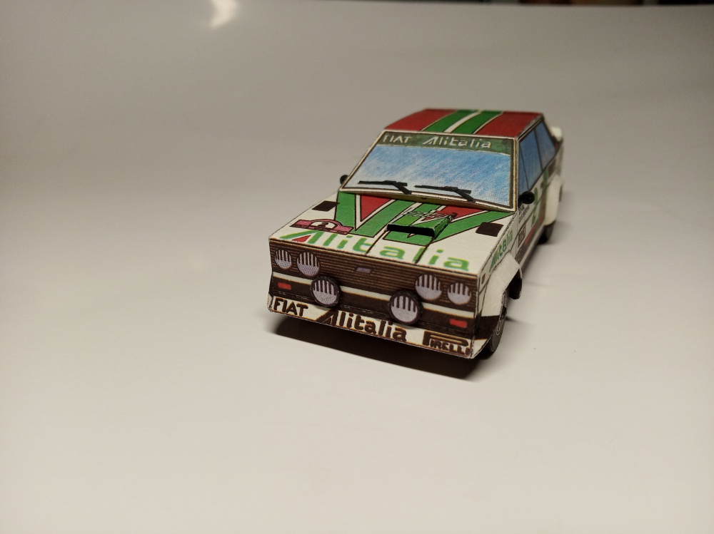 Fiat 131 Abarth (Plná velikost v novém okně) Fiat 131 Abarth