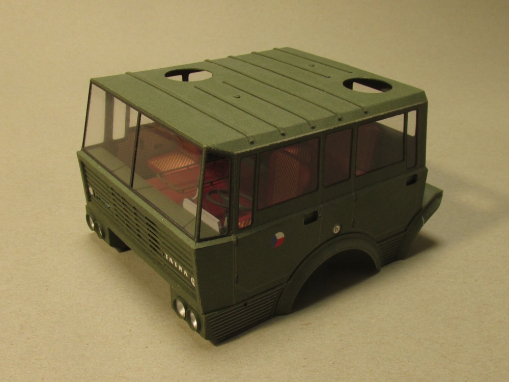 Tatra 813 8x8 Kolos + Transporta P-50