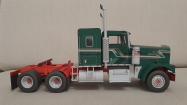 Kenworth W900