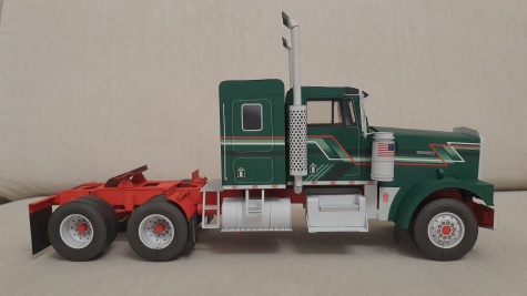Kenworth W900