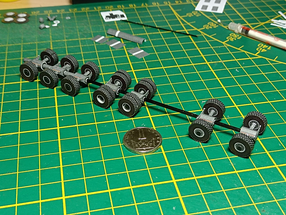444614