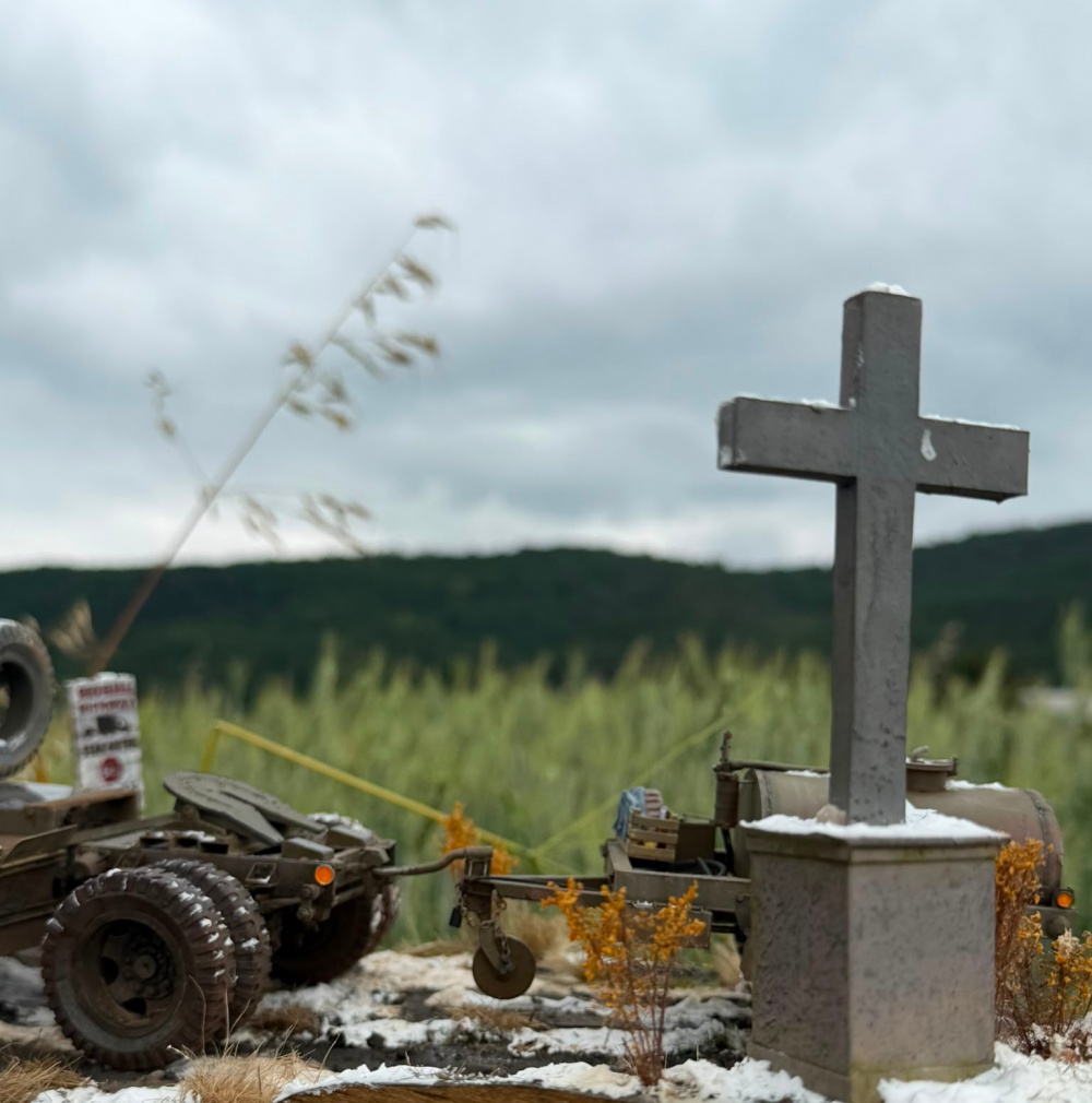 448102