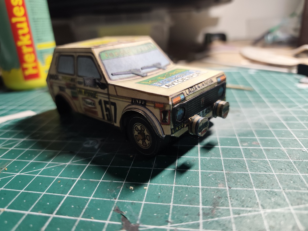 Lada Niva (Plná velikost v novém okně) Lada Niva