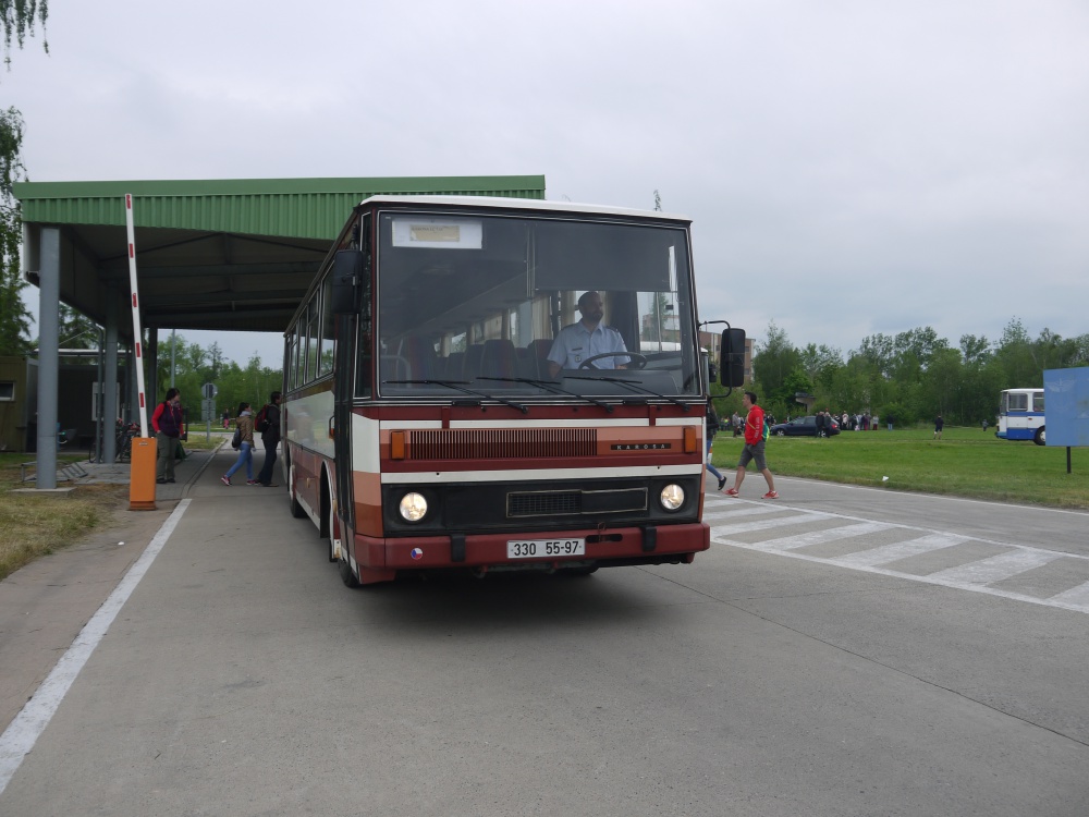 Dálkový autobus Karosa LC 735.00 (Plná velikost v novém okně) Dálkový autobus Karosa LC 735.00