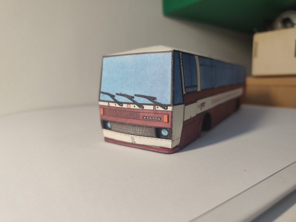 Dálkový autobus Karosa LC 735.00 (Plná velikost v novém okně) Dálkový autobus Karosa LC 735.00