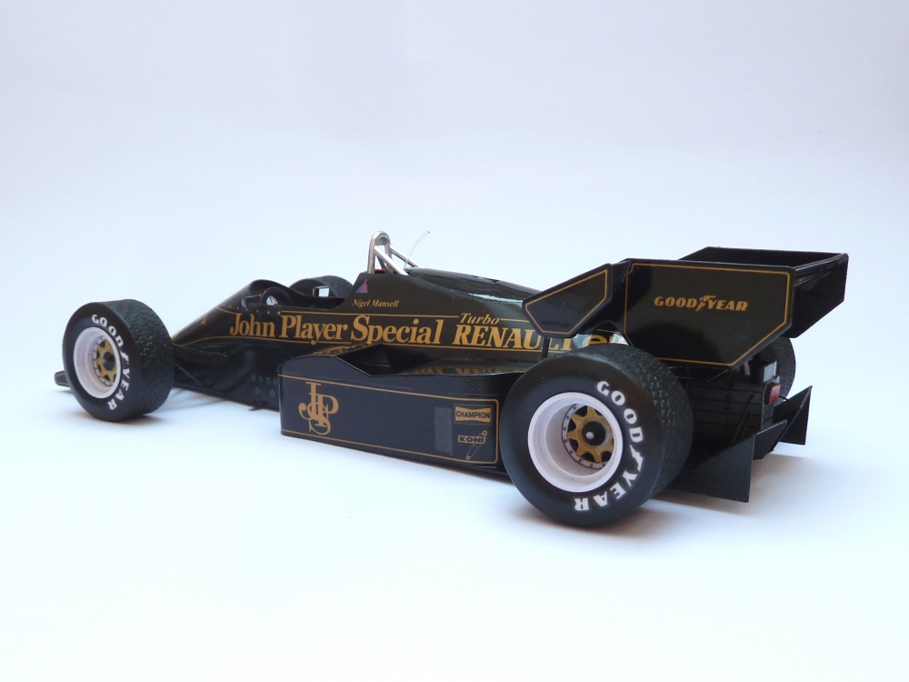 Lotus 95T (1984; Mansell) (Plná velikost v novém okně) Lotus 95T (1984; Mansell)