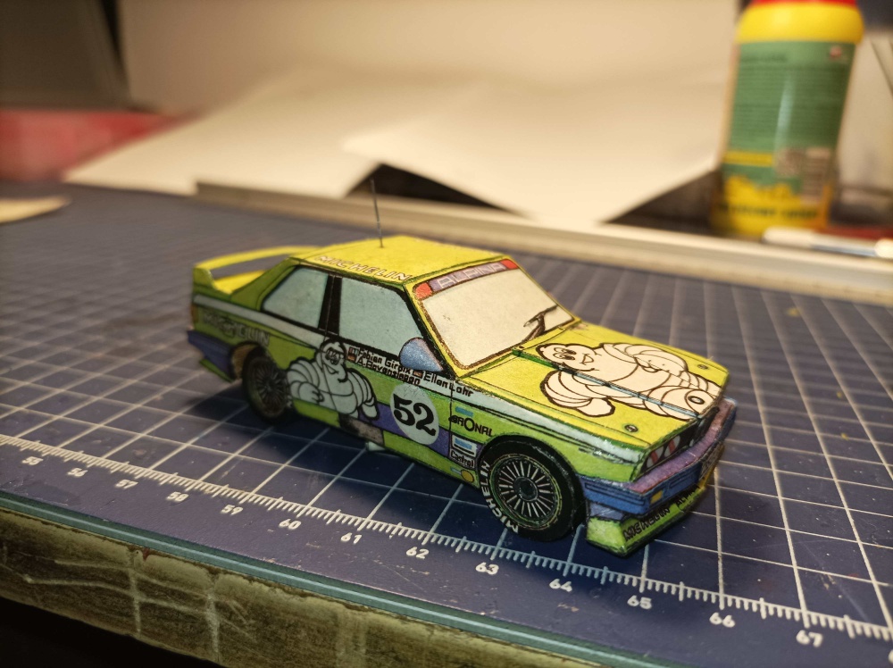 BMW M3 1987 (Plná velikost v novém okně) BMW M3 1987