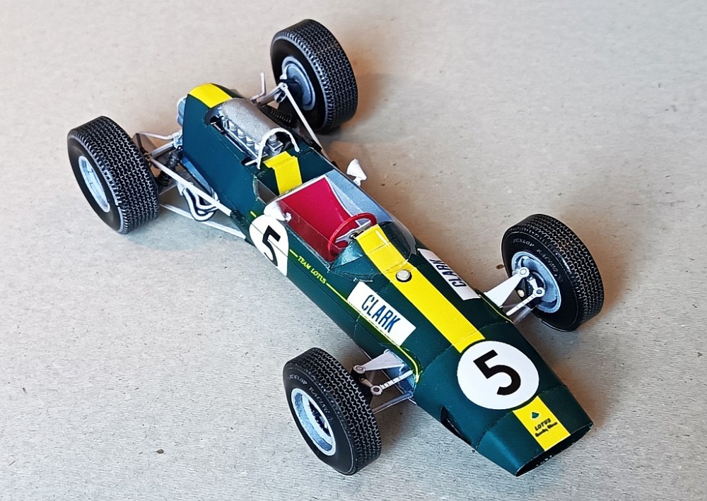 Lotus 33, British GP 1965, Jim Clark (Plná velikost v novém okně) Lotus 33, British GP 1965, Jim Clark
