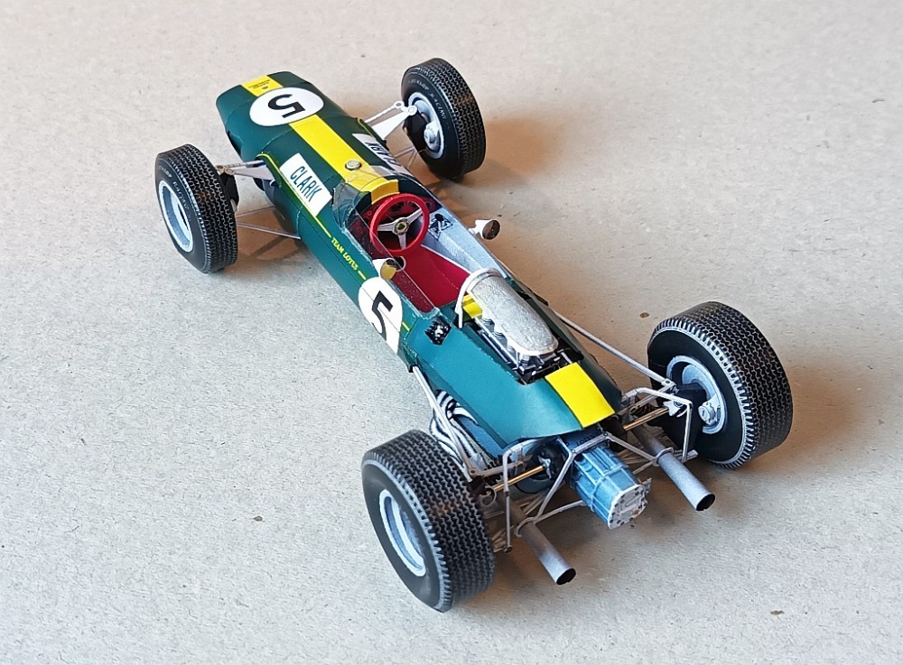 Lotus 33, British GP 1965, Jim Clark (Plná velikost v novém okně) Lotus 33, British GP 1965, Jim Clark