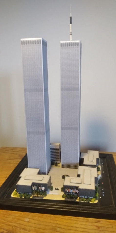 World Trade Center (WTC - Twin Towers) paper model 1:1500 World Trade Center (WTC - Twin Towers) paper model 1:1500