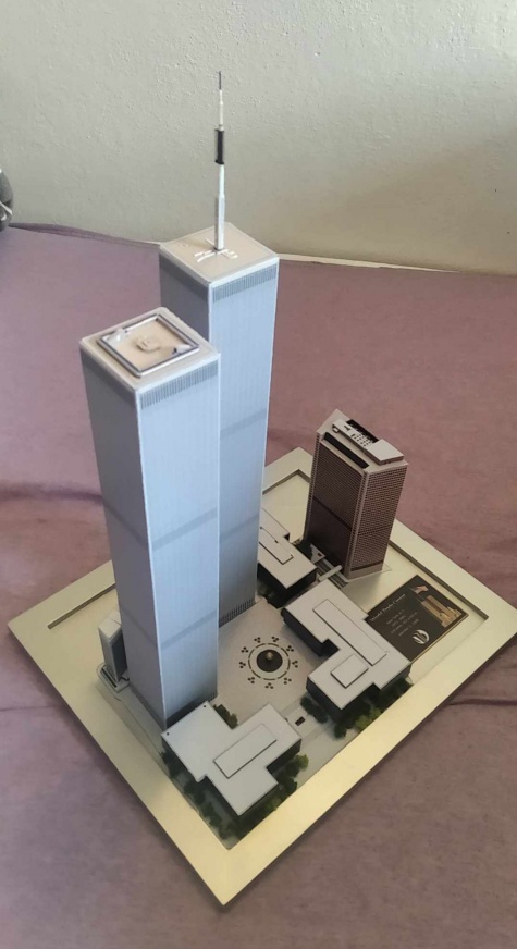 World Trade Center (WTC - Twin Towers) paper model 1:1500 + WTC 7 World Trade Center (WTC - Twin Towers) paper model 1:1500 + WTC 7