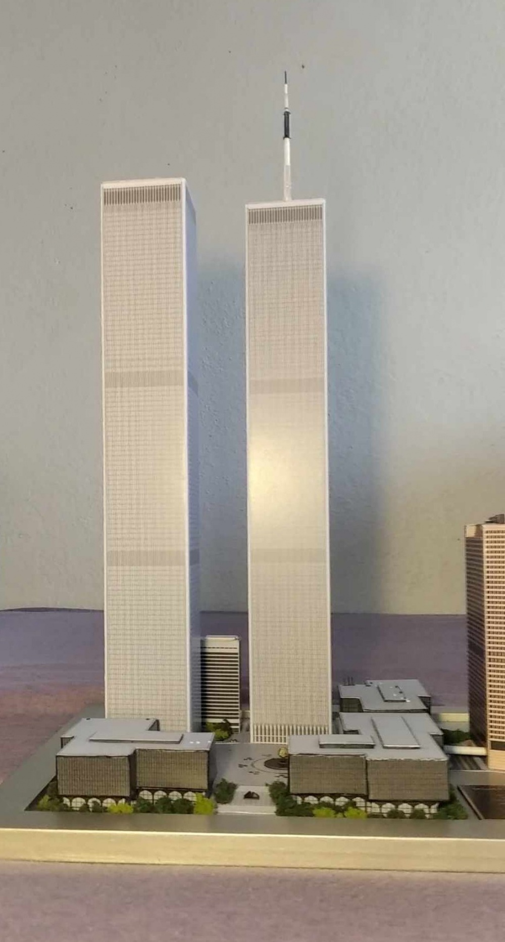 447648