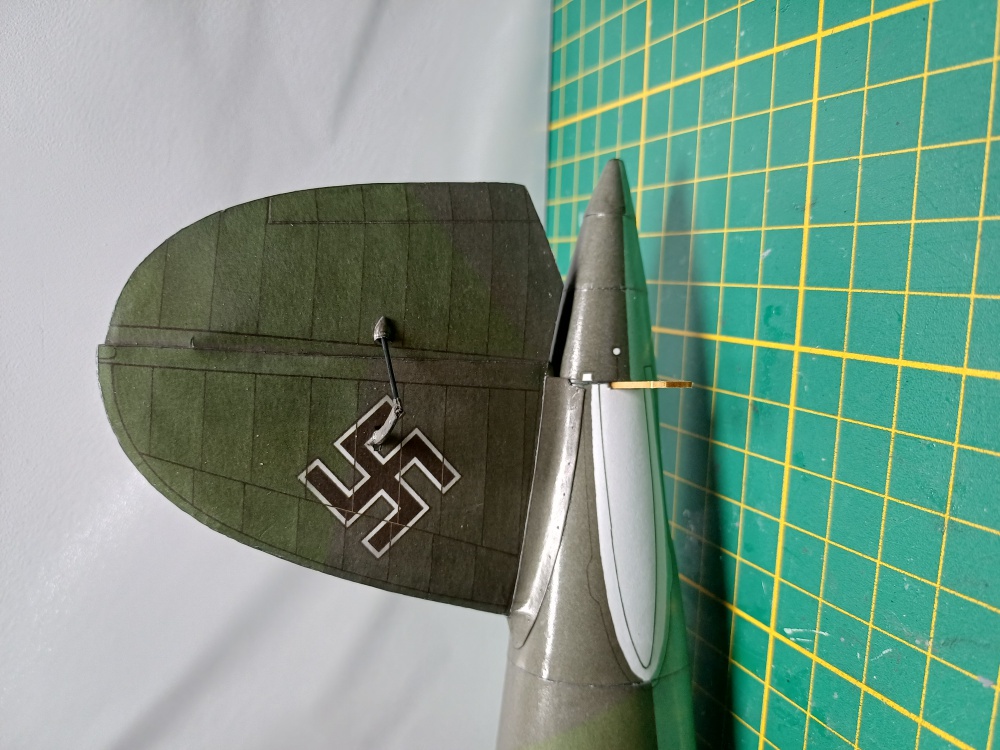 447843