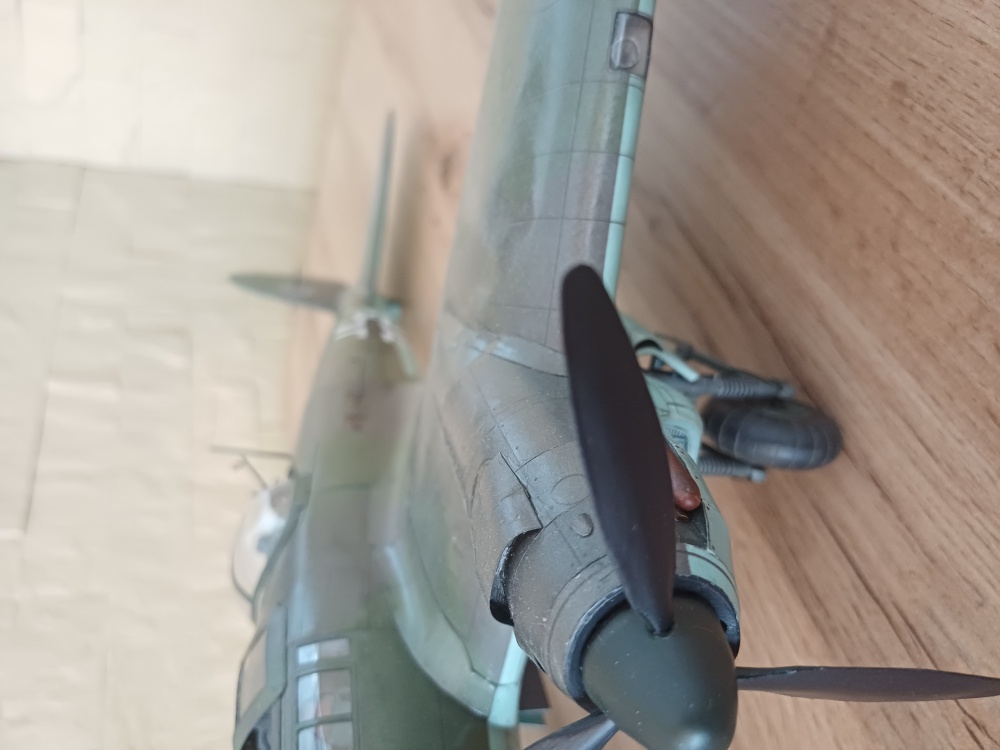 Heinkel He-111 (Plná velikost v novém okně) Heinkel He-111