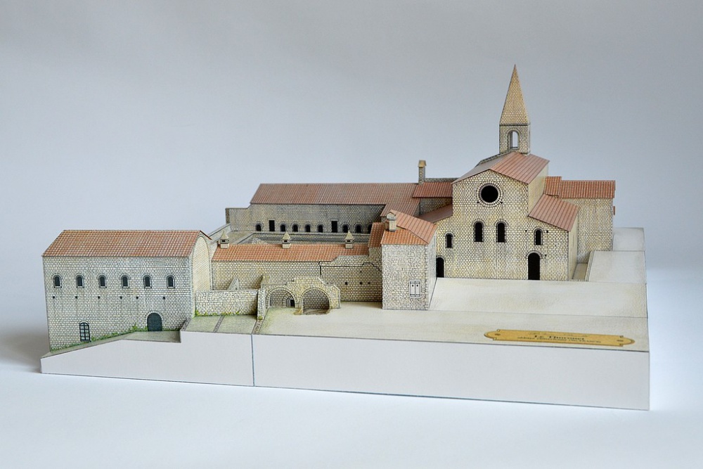 L'abbaye du Thoronet, Francúzsko (Plná velikost v novém okně) L'abbaye du Thoronet, Francúzsko