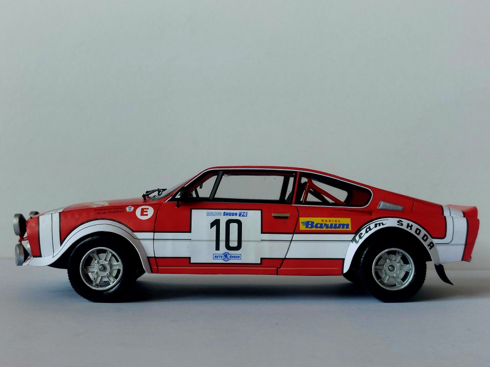 Skoda 200 RS (Plná velikost v novém okně) Skoda 200 RS