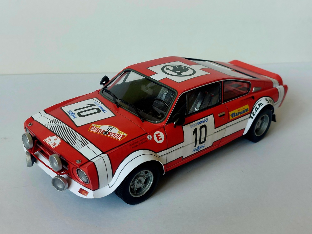 Skoda 200 RS (Plná velikost v novém okně) Skoda 200 RS