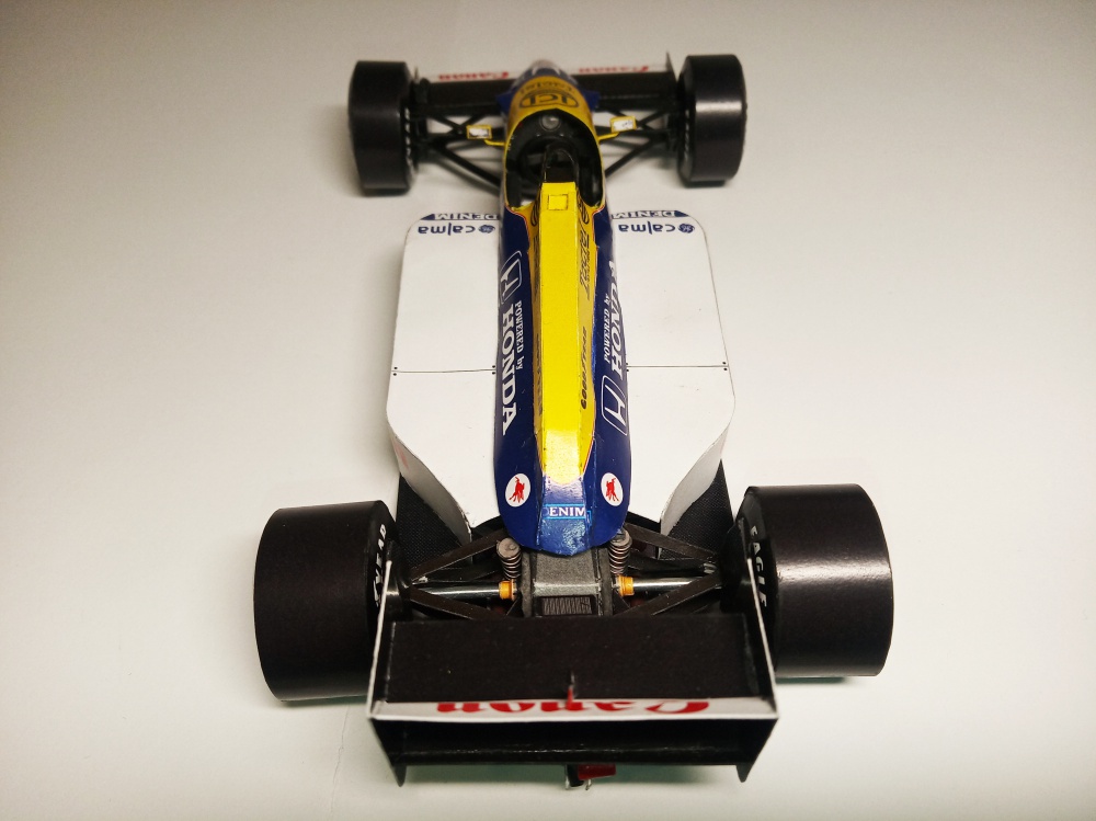 Williams FW11 (Plná velikost v novém okně) Williams FW11