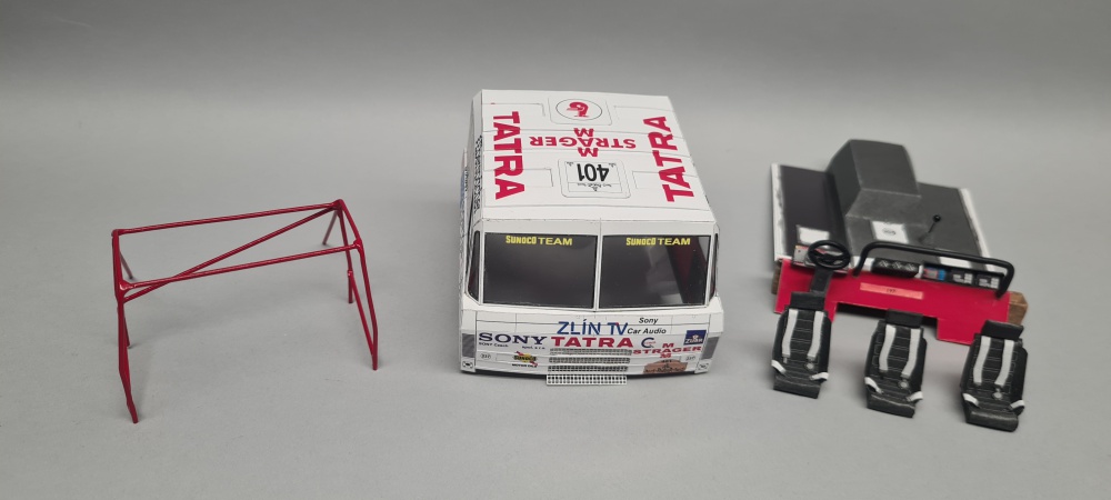 Tatra 815 4x4 HAS Dakar 1994 /Vimos/ 1:32 - Kovář (Plnďż˝ velikost v novďż˝m oknďż˝) Tatra 815 4x4 HAS Dakar 1994 /Vimos/ 1:32 - Kovář