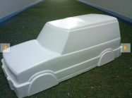 Land Rover - stavba