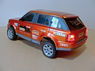 Land Rover - stavba