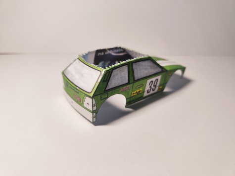 Z�vodn� auto