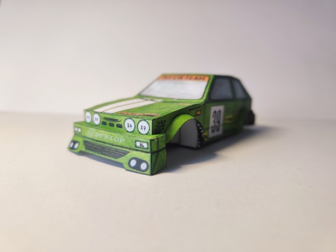Z�vodn� auto