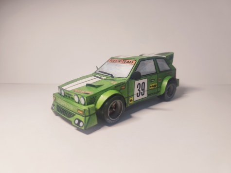 Z�vodn� auto