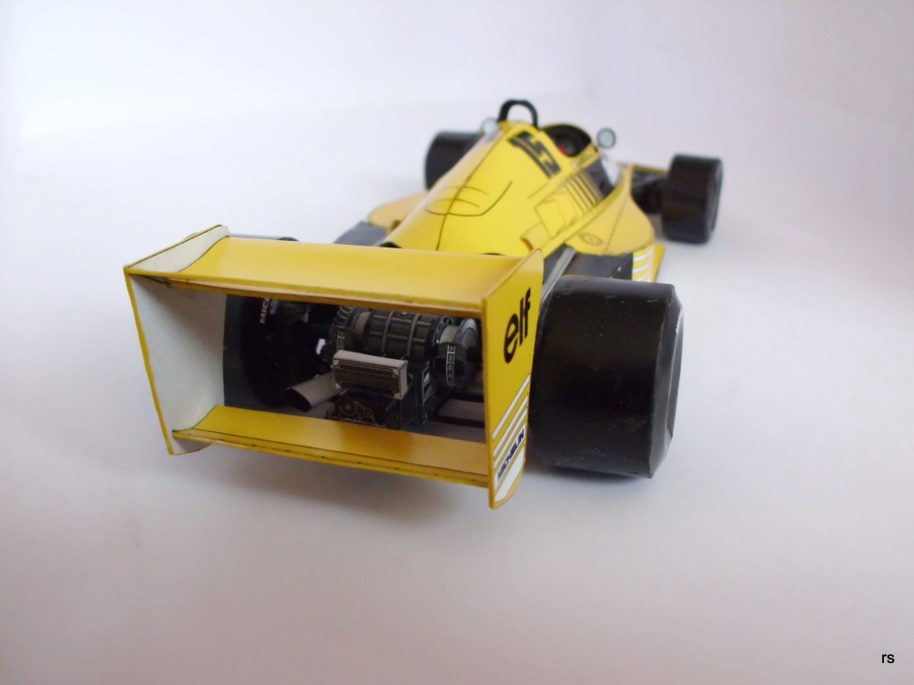 24-hodinovka 2011 - Renault RS01 (Plná velikost v novém okně) 24-hodinovka 2011 - Renault RS01