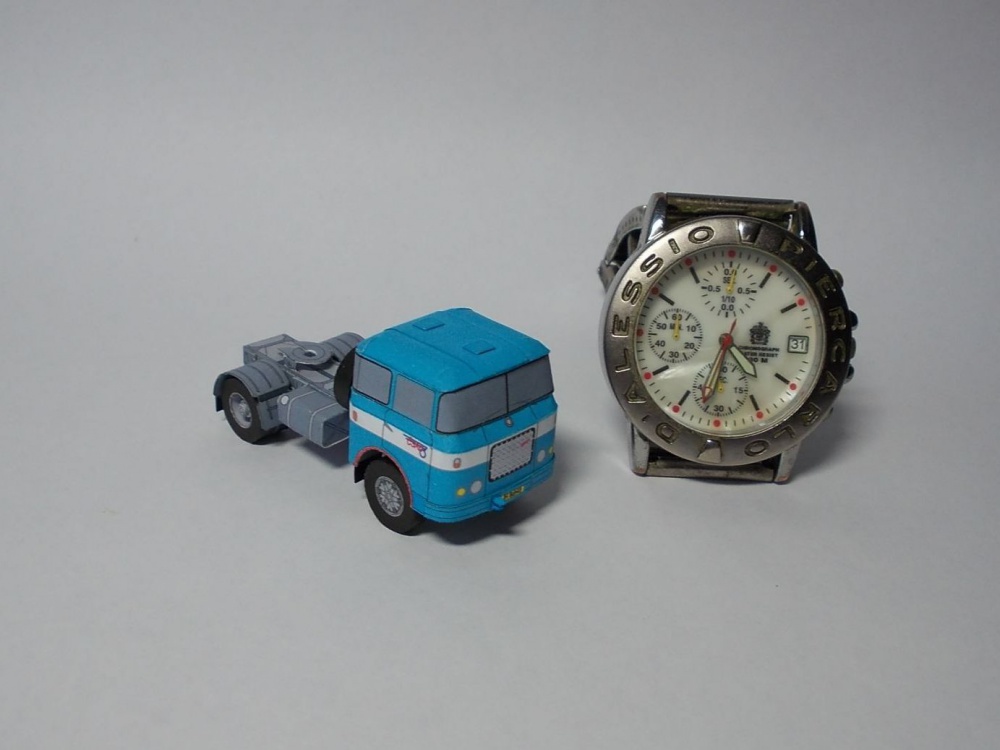 24 dní Minimodel (Plná velikost v novém okně) 24 dní Minimodel