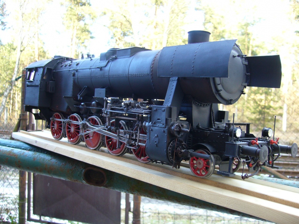 194728