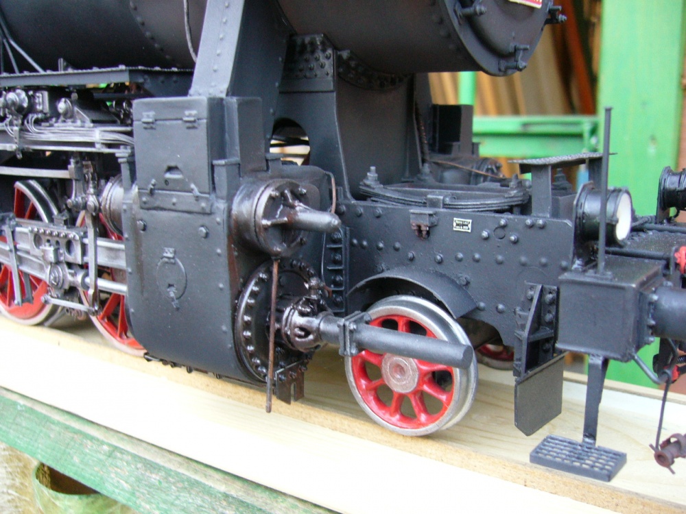 200645