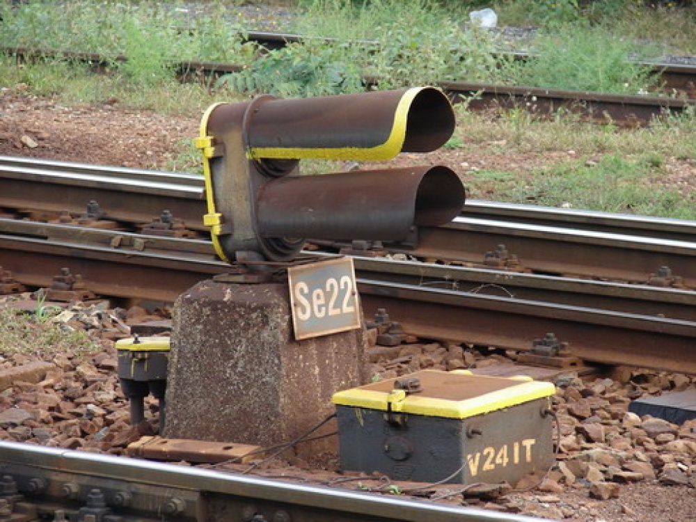202633