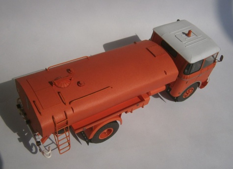 � 706 RTH AKV-8