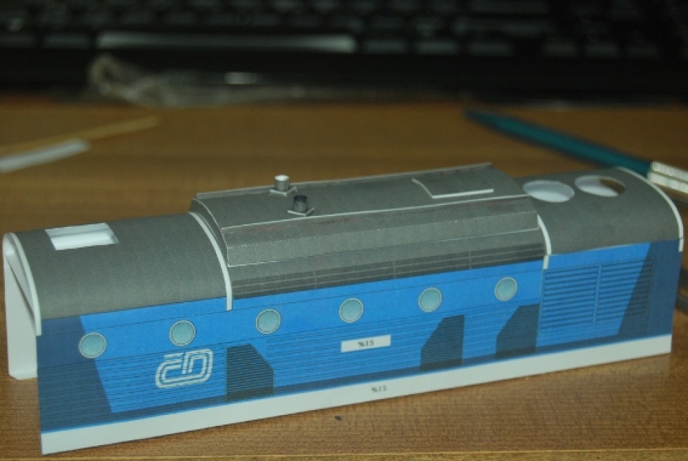 750 7xx plnokrevník (Plná velikost v novém okně) 750 7xx plnokrevník
