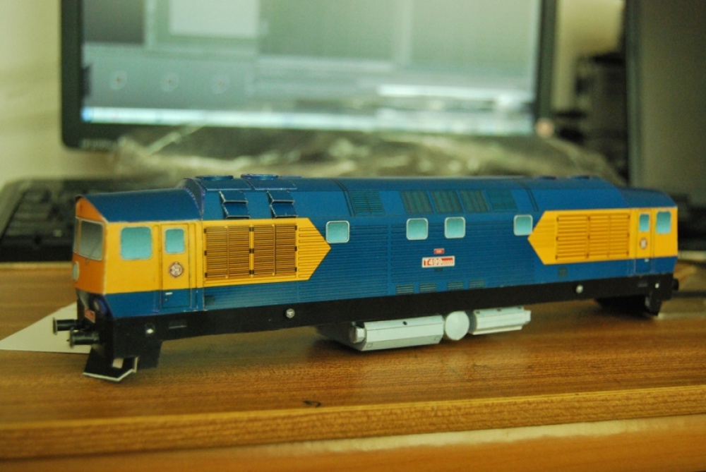 759 002