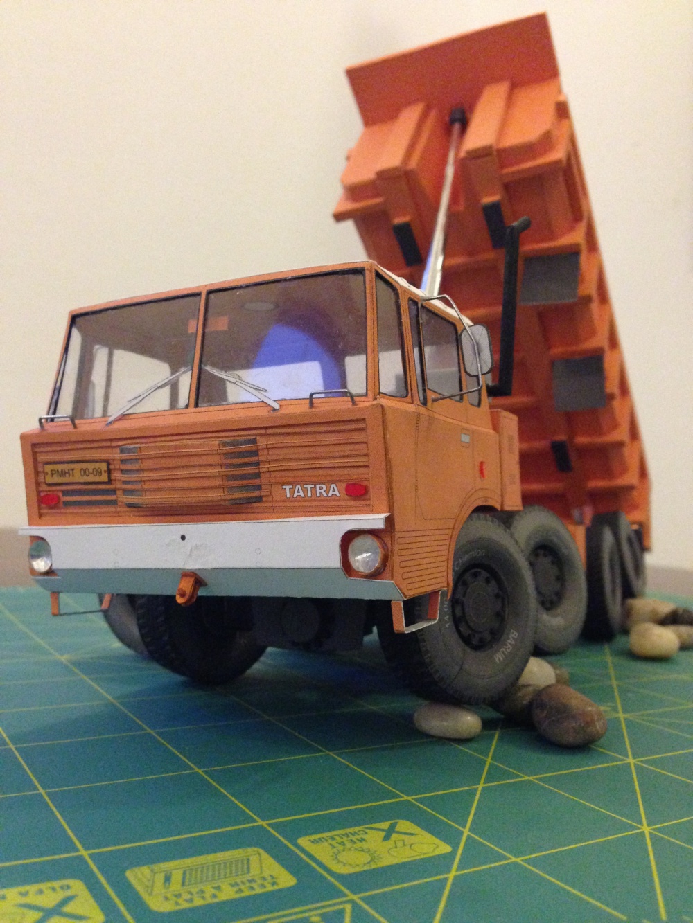 Tatra 813 S1 (Plná velikost v novém okně) Tatra 813 S1