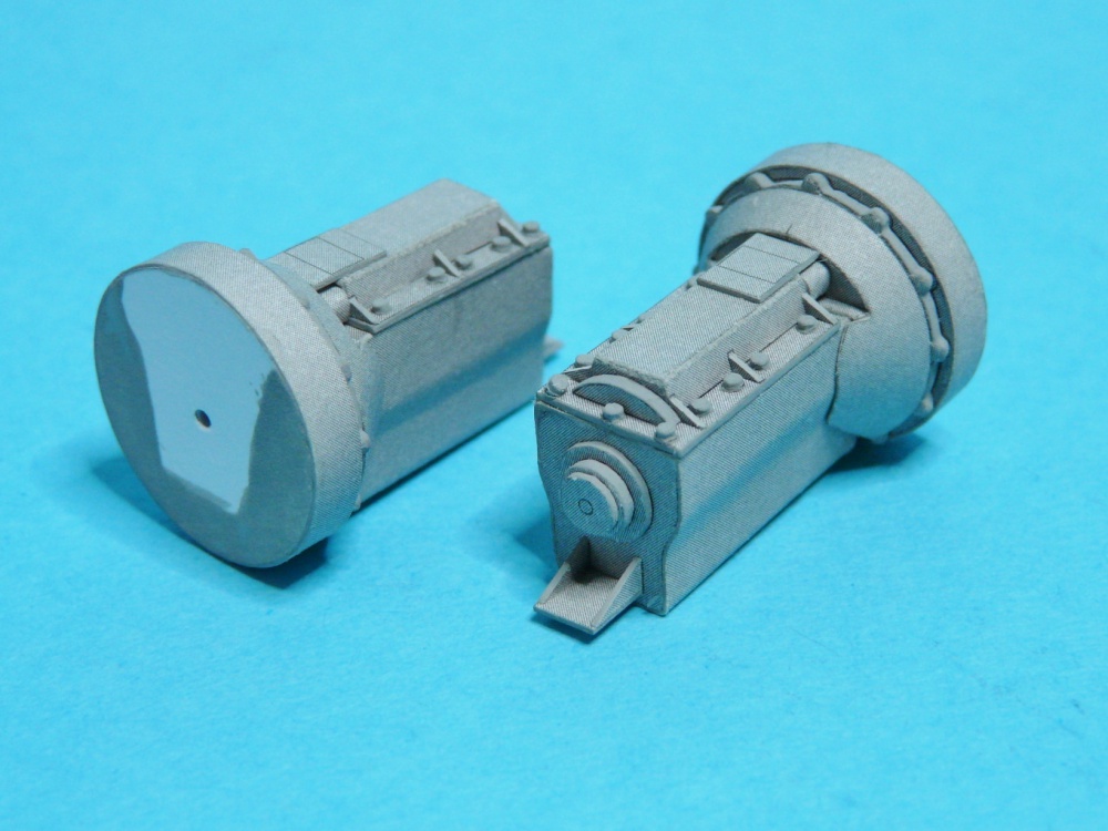 317838