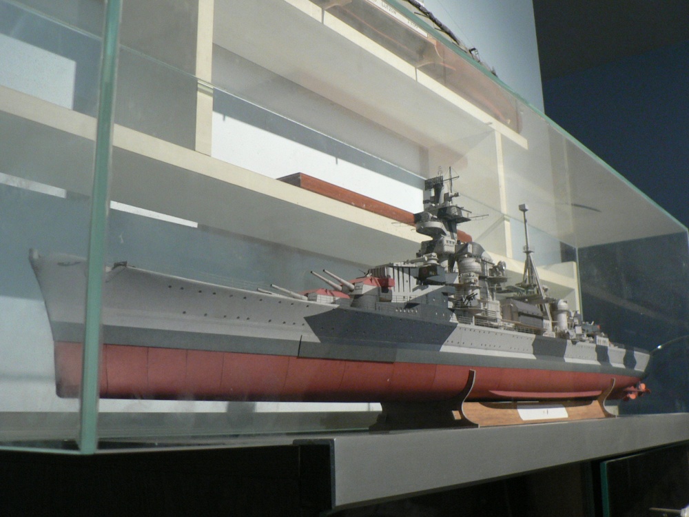 Admiral Hipper (Plná velikost v novém okně) Admiral Hipper
