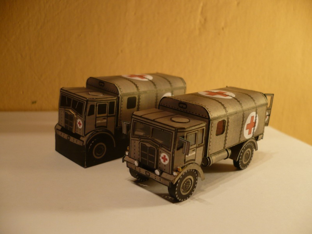 AEC Matador Ambulance (Plná velikost v novém okně) AEC Matador Ambulance