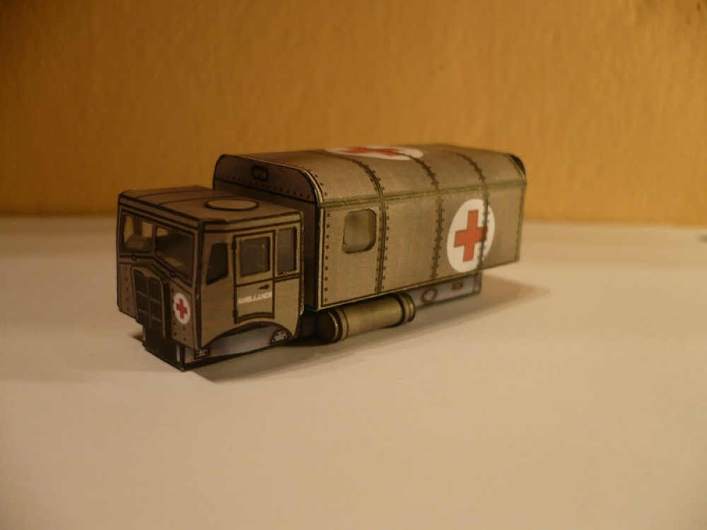 AEC Matador Ambulance (Plná velikost v novém okně) AEC Matador Ambulance