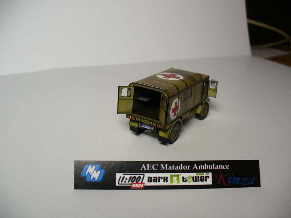 AEC Matador - ambulance /1:100 (Kinza)